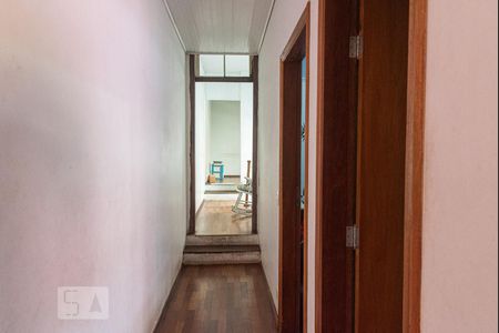 Casa à venda com 175m², 2 quartos e 1 vaga Casa à venda com 175m², 2 quartos e 1 vagaCorredor