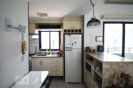 Cozinha de apartamento à venda com 1 quarto, 58m² em Pinheiros, São Paulo