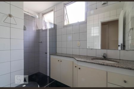 Banheiro de casa à venda com 5 quartos, 270m² em Barroca, Belo Horizonte