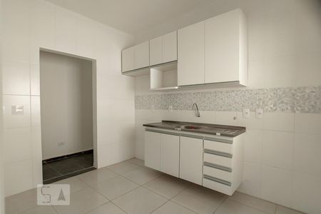 Cozinha de casa para alugar com 1 quarto, 45m² em Butantã, São Paulo
