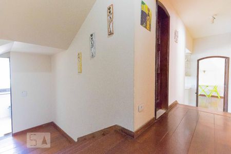 Casa à venda com 600m², 7 quartos e 6 vagas Casa à venda com 600m², 7 quartos e 6 vagasCorredor