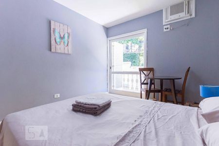 Casa à venda com 600m², 7 quartos e 6 vagas Casa à venda com 600m², 7 quartos e 6 vagasQuarto 2