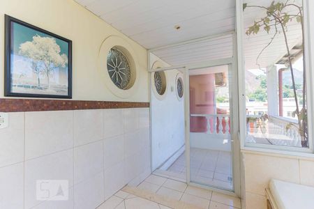 Casa à venda com 600m², 7 quartos e 6 vagas Casa à venda com 600m², 7 quartos e 6 vagasBanheiro Suíte 1