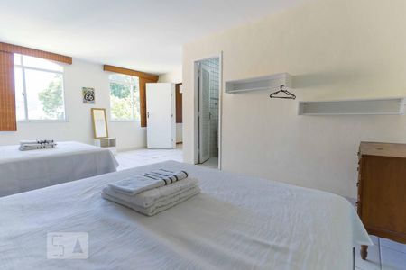 Casa à venda com 600m², 7 quartos e 6 vagas Casa à venda com 600m², 7 quartos e 6 vagasSuíte 3 - Cobertura