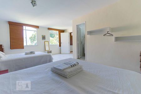 Casa à venda com 600m², 7 quartos e 6 vagas Casa à venda com 600m², 7 quartos e 6 vagasSuíte 3 - Cobertura