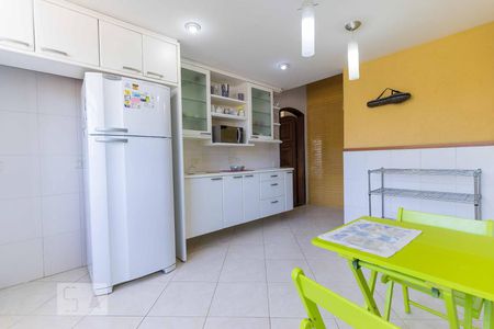 Casa à venda com 600m², 7 quartos e 6 vagas Casa à venda com 600m², 7 quartos e 6 vagasCozinha