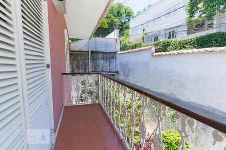 Casa à venda com 600m², 7 quartos e 6 vagas Casa à venda com 600m², 7 quartos e 6 vagasVista do quarto 1