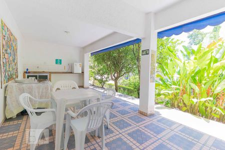 Casa à venda com 600m², 7 quartos e 6 vagas Casa à venda com 600m², 7 quartos e 6 vagasÁrea externa