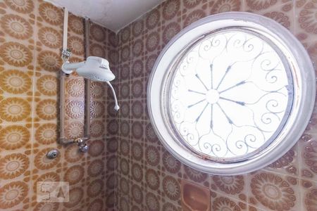 Casa à venda com 600m², 7 quartos e 6 vagas Casa à venda com 600m², 7 quartos e 6 vagasBanheiro Social - Chuveiro elétrico