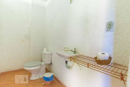 Casa à venda com 600m², 7 quartos e 6 vagas Casa à venda com 600m², 7 quartos e 6 vagasBanheiro