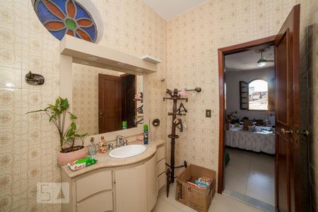 Banheiro da Suíte 2 de casa à venda com 4 quartos, 320m² em Itapoã, Belo Horizonte