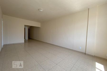 Sala de apartamento para alugar com 2 quartos, 100m² em Vila da Penha, Rio de Janeiro