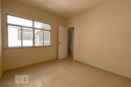 Quarto 1 de apartamento para alugar com 2 quartos, 100m² em Vila da Penha, Rio de Janeiro