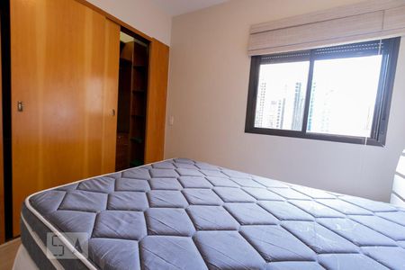 Suíte de apartamento para alugar com 2 quartos, 49m² em Indianópolis, São Paulo