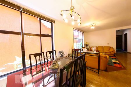 Sala de casa à venda com 5 quartos, 400m² em Jardim Tranquilidade, Guarulhos