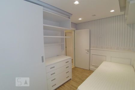 Quarto de apartamento para alugar com 2 quartos, 70m² em Brooklin Paulista, São Paulo