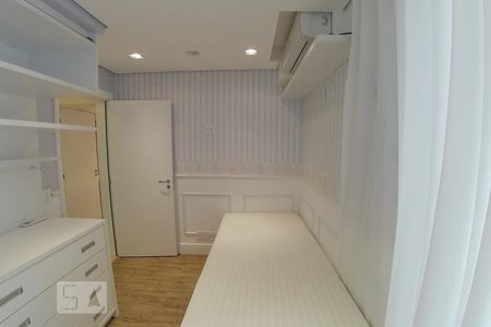 Quarto de apartamento para alugar com 2 quartos, 70m² em Brooklin Paulista, São Paulo