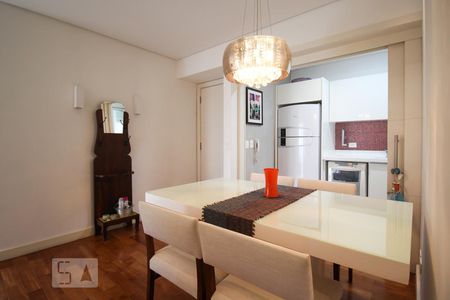 Sala  de apartamento para alugar com 2 quartos, 72m² em Moema, São Paulo