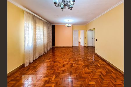 Sala de casa para alugar com 2 quartos, 220m² em Vila Germinal, São Paulo