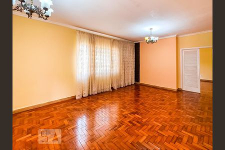 Sala de casa para alugar com 2 quartos, 220m² em Vila Germinal, São Paulo