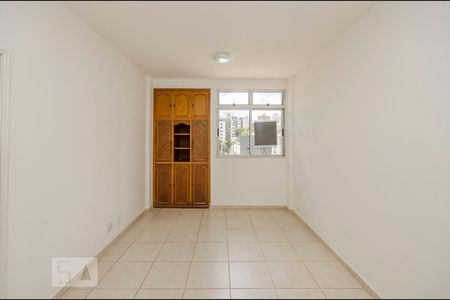 Sala de apartamento à venda com 2 quartos, 80m² em Cidade Jardim, Belo Horizonte