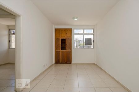 Sala de apartamento à venda com 2 quartos, 80m² em Cidade Jardim, Belo Horizonte