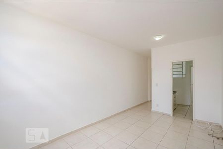 Sala de apartamento à venda com 2 quartos, 80m² em Cidade Jardim, Belo Horizonte