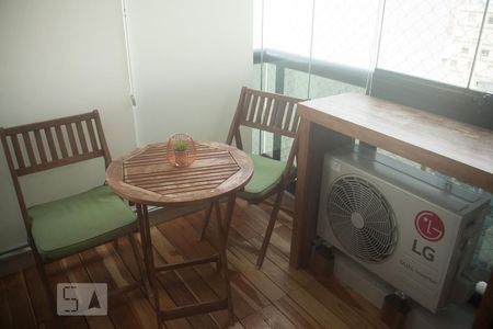 varanda de apartamento à venda com 1 quarto, 40m² em Bela Vista, São Paulo