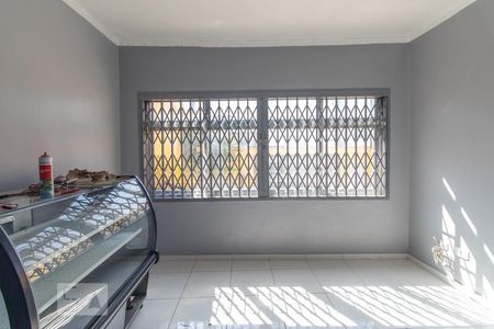 Sala de casa à venda com 5 quartos, 130m² em Vila Ema, São Paulo