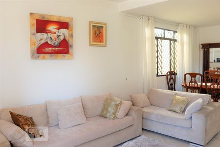 Sala de casa à venda com 4 quartos, 181m² em Vila Mariana, São Paulo