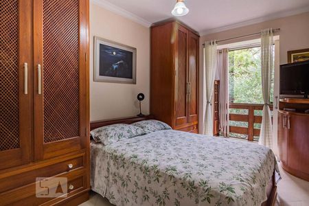 Dormitório de apartamento à venda com 2 quartos, 115m² em Santo Antônio, Porto Alegre