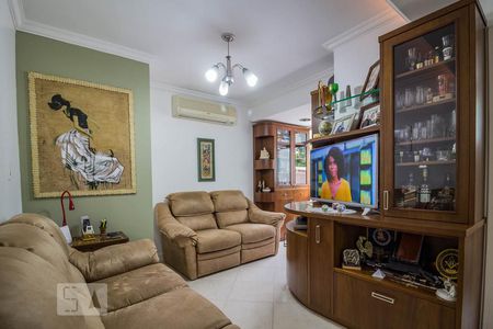 Sala de apartamento à venda com 2 quartos, 115m² em Santo Antônio, Porto Alegre