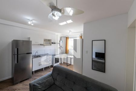 Sala, Cozinha e Área de Serviço de kitnet/studio para alugar com 1 quarto, 40m² em Brás, São Paulo