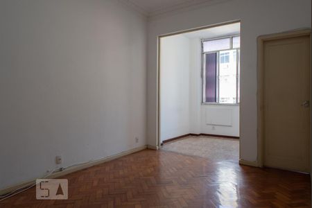 Sala de apartamento à venda com 2 quartos, 84m² em Copacabana, Rio de Janeiro