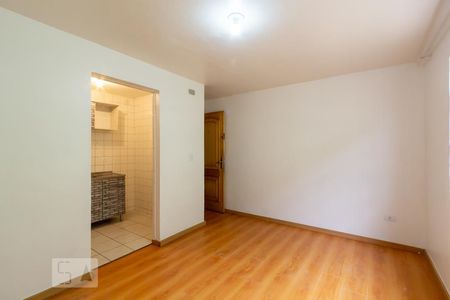 Sala de apartamento para alugar com 2 quartos, 50m² em Barreirinha, Curitiba