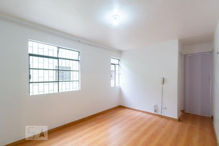 Sala de apartamento para alugar com 2 quartos, 50m² em Barreirinha, Curitiba
