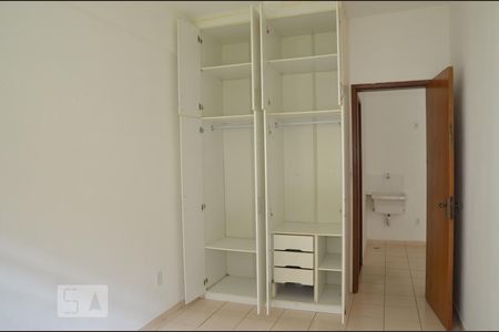 Quarto de kitnet/studio para alugar com 1 quarto, 30m² em Quadras Econômicas Lúcio Costa (guará), Brasília