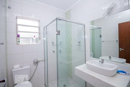 Banheiro de casa à venda com 2 quartos, 180m² em Vila Ipojuca, São Paulo