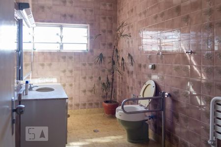 Banheiro Social de casa à venda com 2 quartos, 110m² em Barcelona, São Caetano do Sul