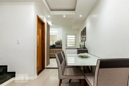 Sala de casa de condomínio à venda com 3 quartos, 170m² em Vila Londrina, São Paulo