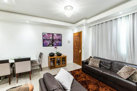 Sala de casa de condomínio à venda com 3 quartos, 170m² em Vila Londrina, São Paulo