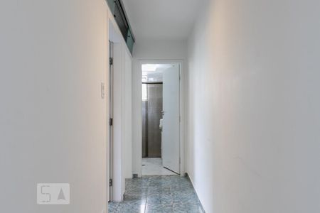 Corredor de apartamento à venda com 2 quartos, 75m² em Vila Olímpia, São Paulo