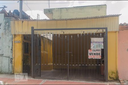 Fachada de casa à venda com 3 quartos, 160m² em Vila Primavera, São Paulo