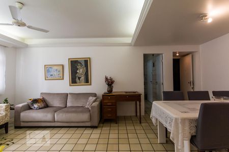 Sala de apartamento para alugar com 3 quartos, 120m² em Graças, Recife