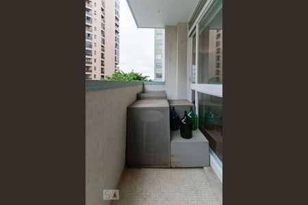 Varanda de apartamento para alugar com 1 quarto, 107m² em Jardim Paulista, São Paulo