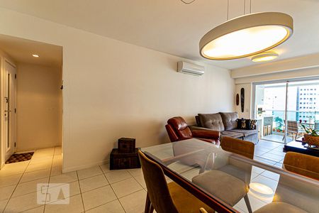 Sala de apartamento para alugar com 3 quartos, 116m² em Santa Rosa, Niterói