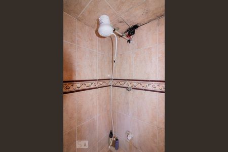 Casa à venda com 220m², 3 quartos e 2 vagas Casa à venda com 220m², 3 quartos e 2 vagasBanheiro Social