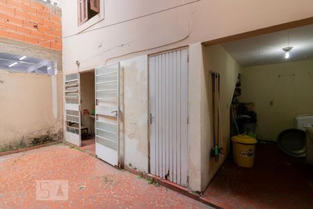 Casa à venda com 220m², 3 quartos e 2 vagas Casa à venda com 220m², 3 quartos e 2 vagasQuintal