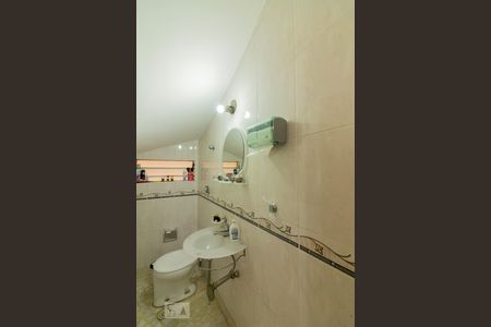 Lavabo de casa à venda com 3 quartos, 220m² em Moema, São Paulo
