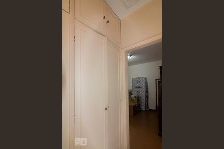 Casa à venda com 220m², 3 quartos e 2 vagas Casa à venda com 220m², 3 quartos e 2 vagasCorredor Quartos